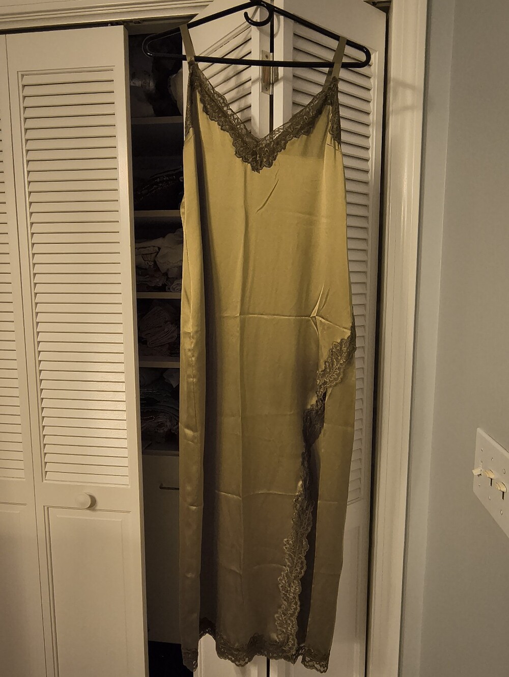 Reformation Karissa 100% Silk Midi Dress Olive Oil Green Size 6